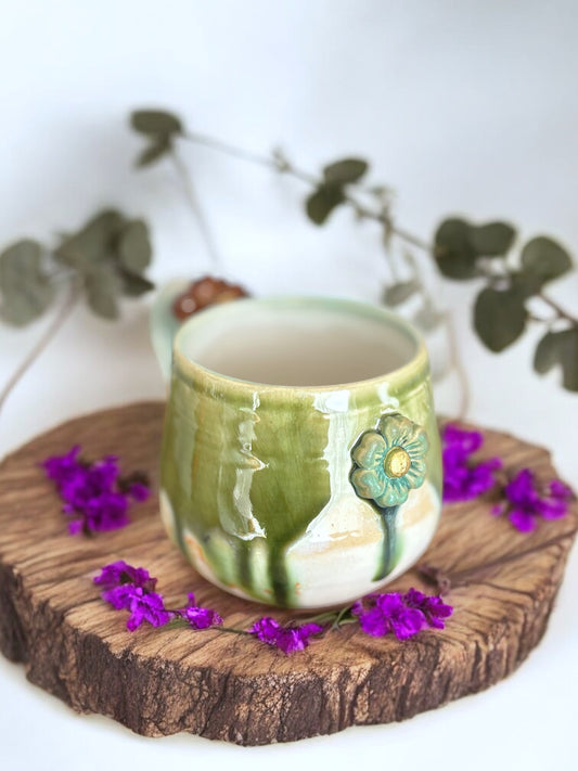 Tasse "Forest", dégradés de couleurs douces, vertes - or véritable.