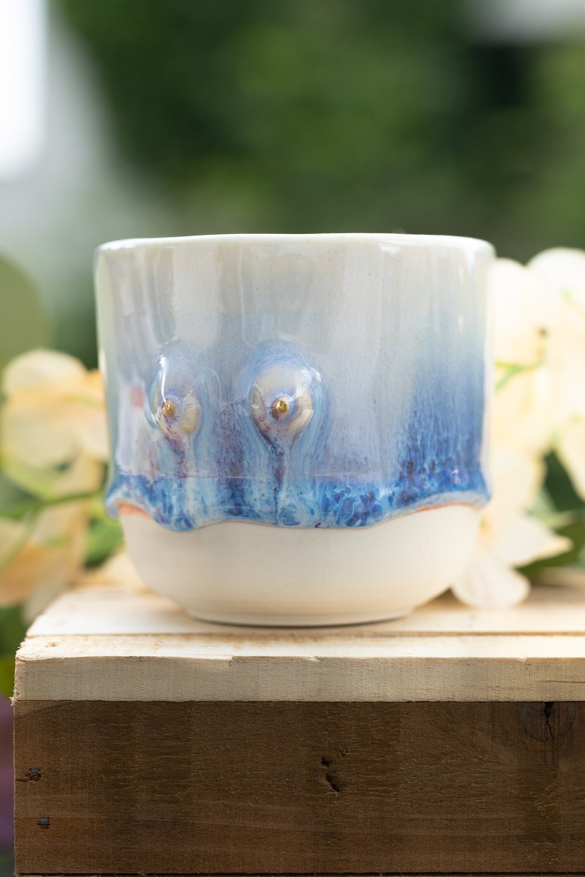 Tasse Nénés en porcelaine, dégradés de couleurs douces - tétons en or véritable. Artisanat, pièce unique, fait main.